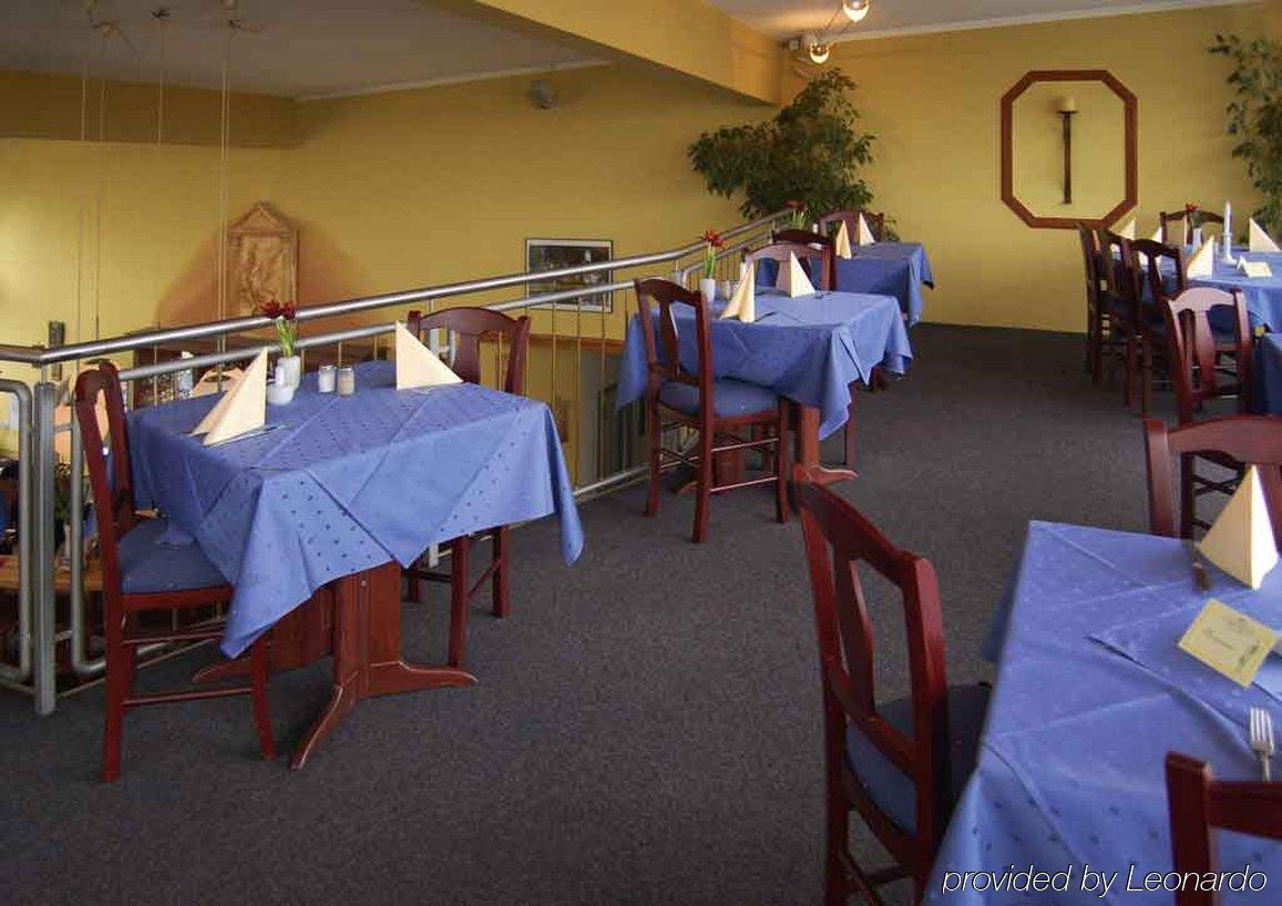 Hotel Großbeeren Restaurante foto